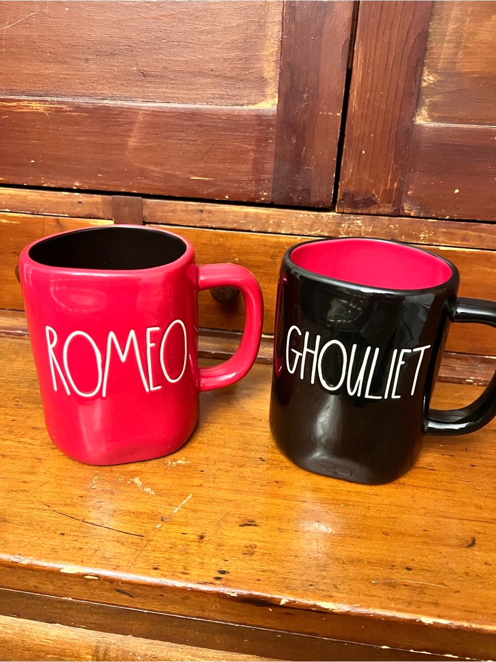 New Rae Dunn Romeo & Ghouliet Ceramic Mug Set — Red and Black
